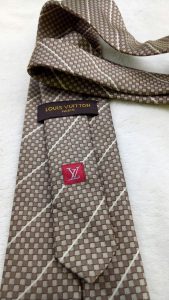 dasi_louis_vuitton