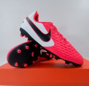foto-rekomendasi-sepatu-bola-bagus-dan-terbaik-untuk-anak-anak-10