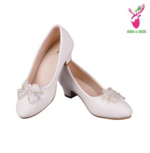 foto-rekomendasi-sepatu-terbaik-untuk-kado-anak-perempuan-5-tahun-2