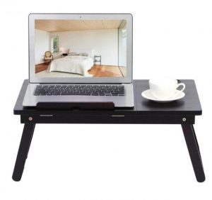 foto-meja-lesehan-yang-nyaman-untuk-wfh-01